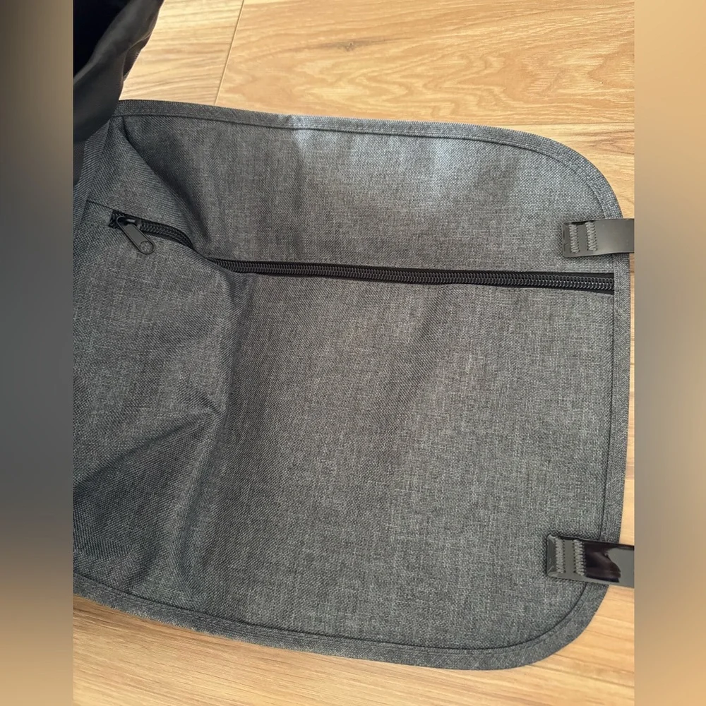 Laptop backpack - Picture 3 of 9